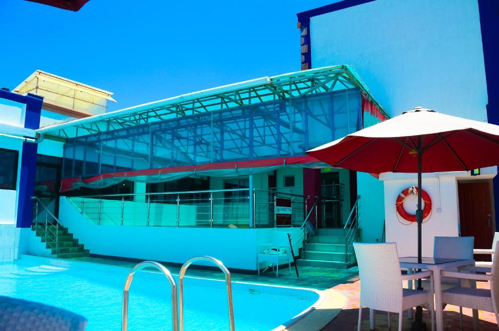 Sheratton Regency Hotel