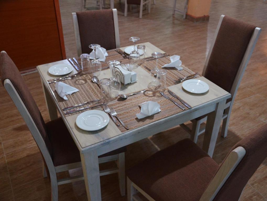 SUNSET OAK HOTEL NAKURU