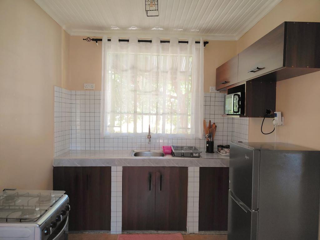 MILIMANI DRIVE LIVINGs