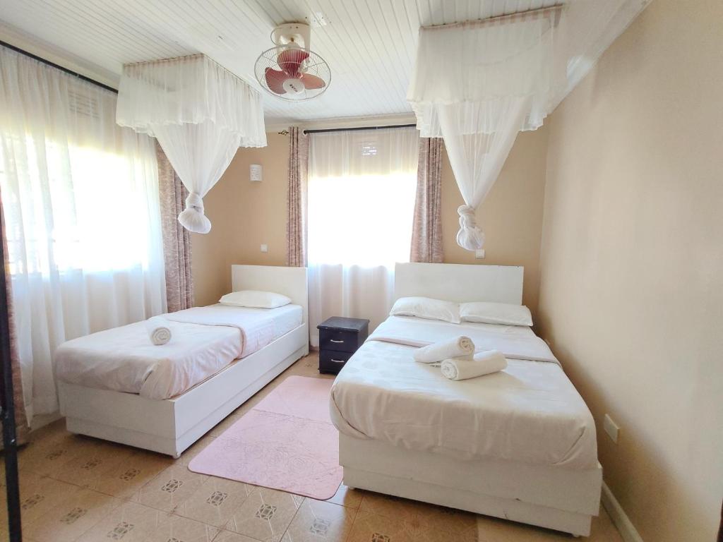 MILIMANI DRIVE LIVINGs