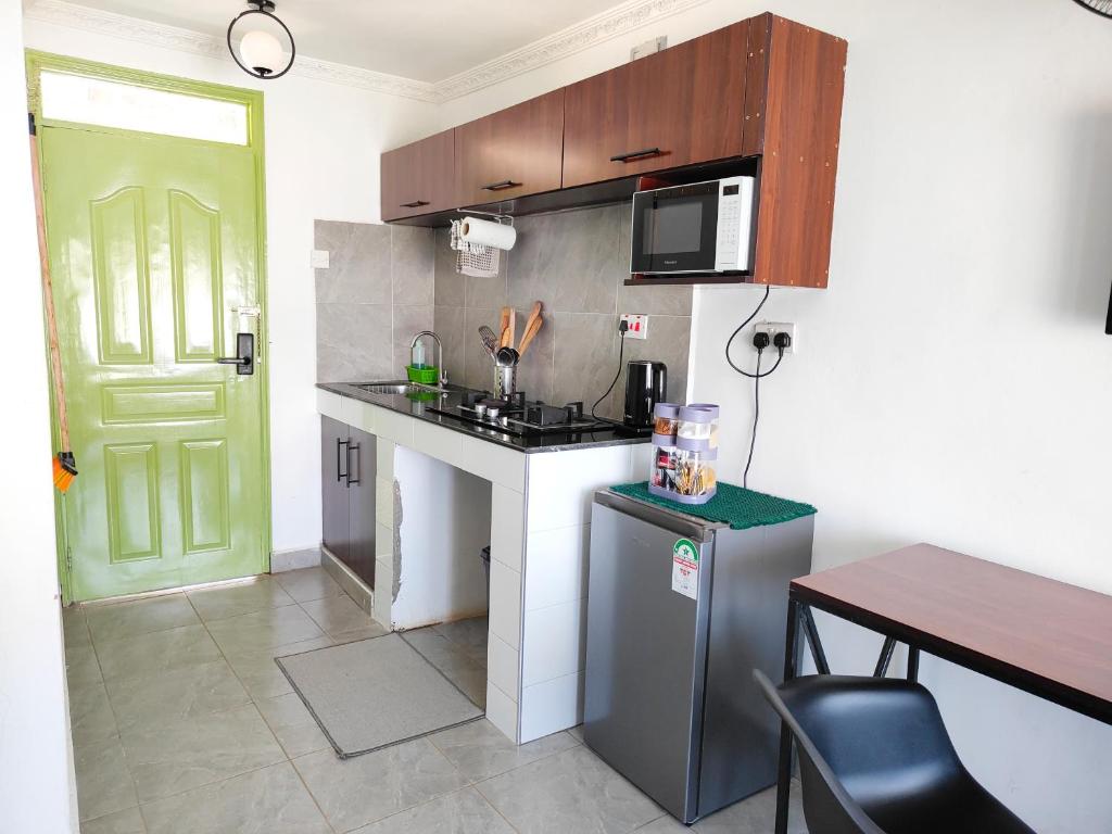 MILIMANI DRIVE LIVINGs