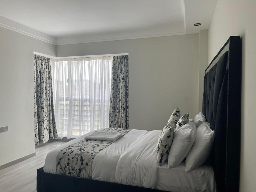 Silverstone Apartments