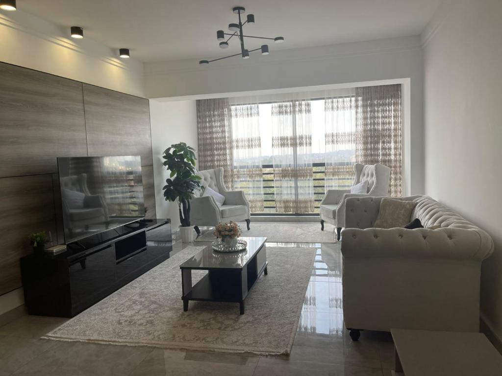 Silverstone Apartments