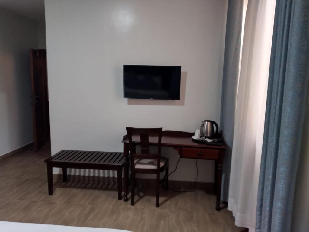 Twiga Whitehouse Villa