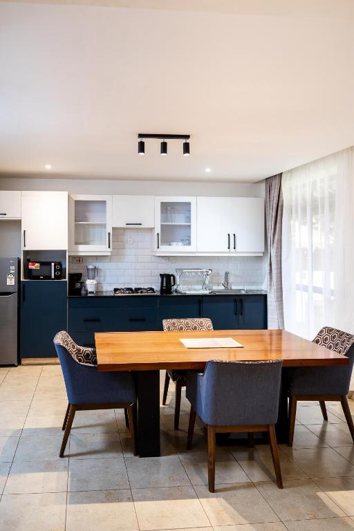 Harry’s Kisumu Oasis