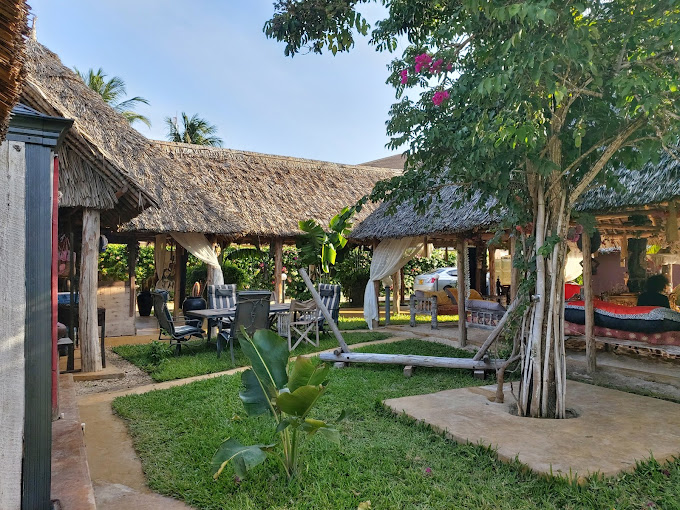Simba Oryx Beach Cottages