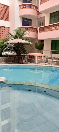 Merry Villa Hotel & Apartments