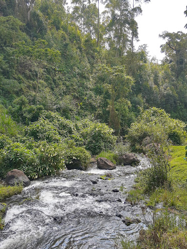 Kahuru waterfalls