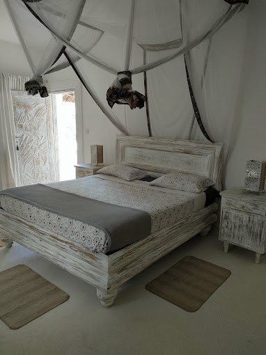 White Nyumba Bed & Breakfast