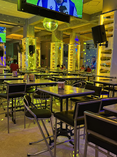 Quiver lounge Mombasa RD