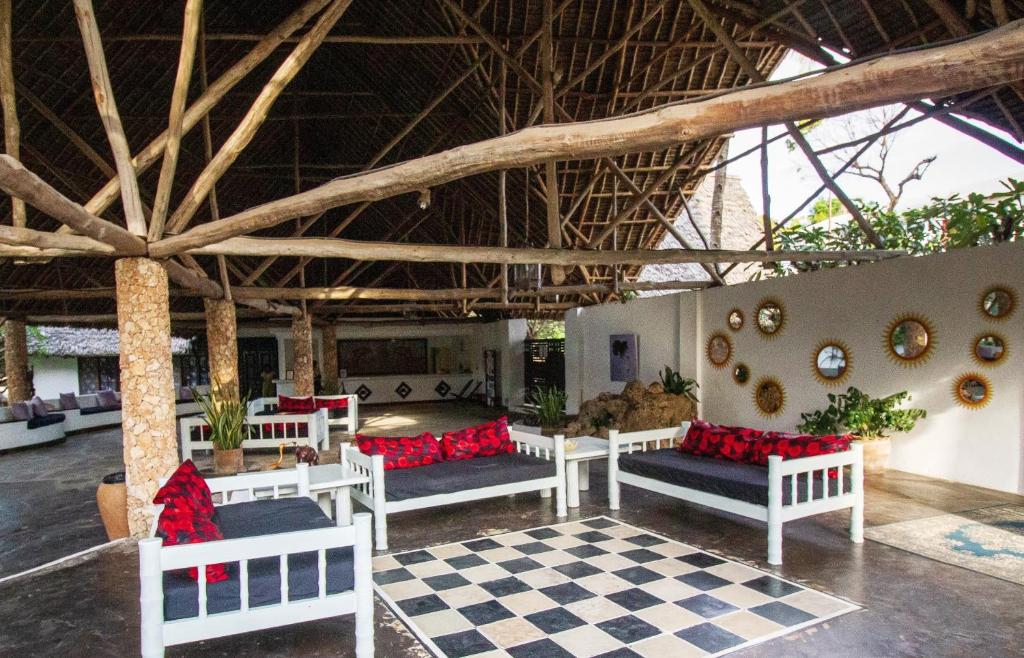 Aquarius Beach Resort