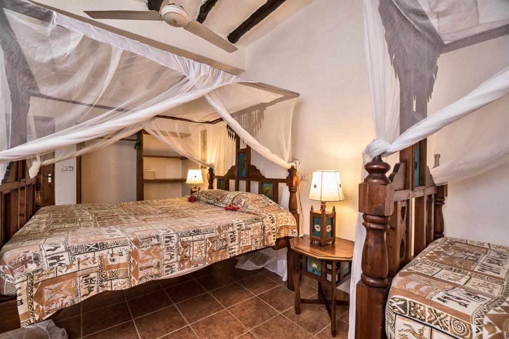 Jacaranda Beach Resort, Watamu