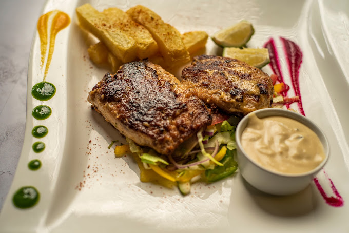 Safari Beach Hotel, Diani