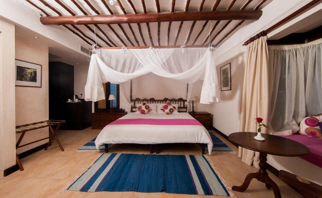 Jacaranda Indian Ocean Beach Resort