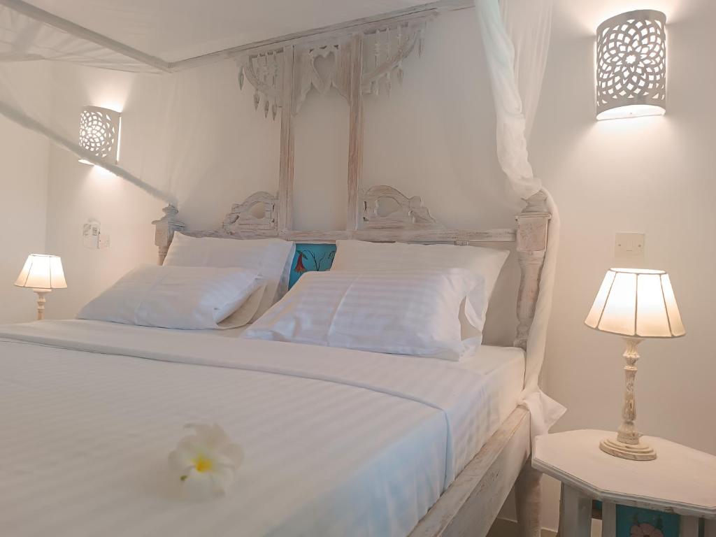 Pole Pole Beach House