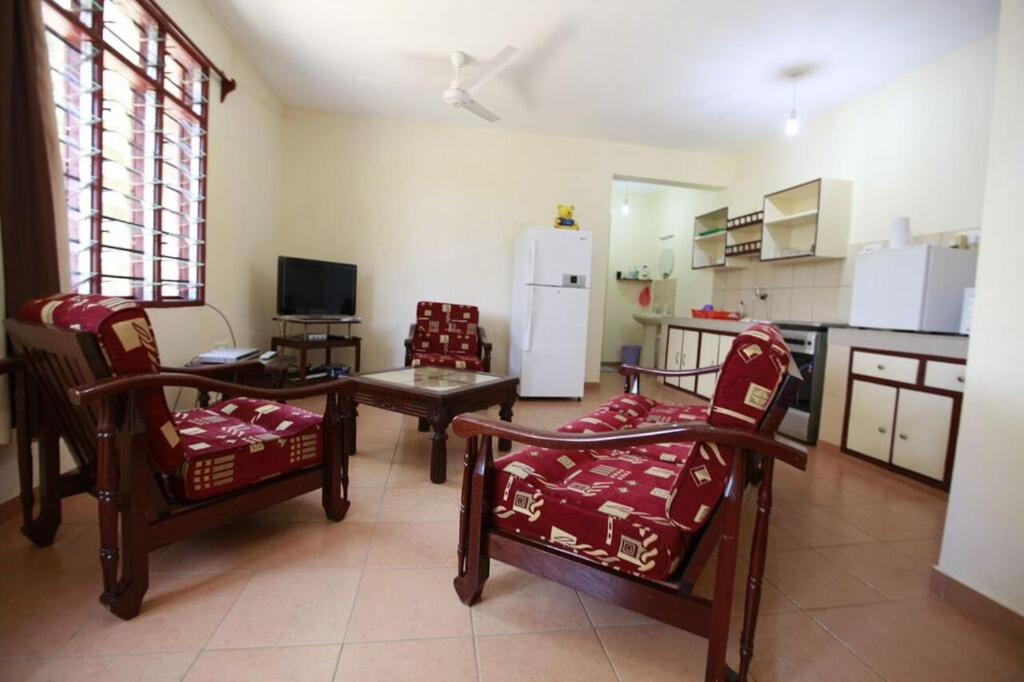 North Breeze Apartments Kikambala