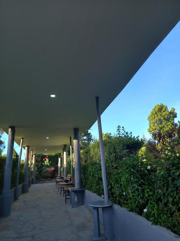 Olempiaus Gardens Hotel