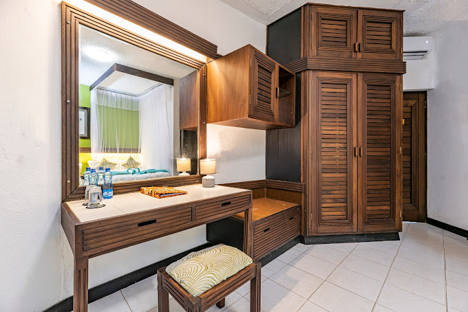 Safari Beach Hotel, Diani