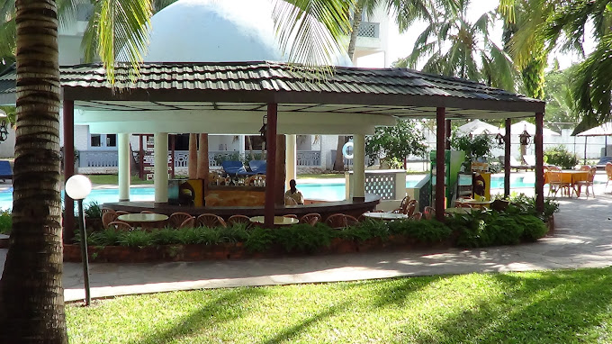 Royal Reserve Safari And Beach Club