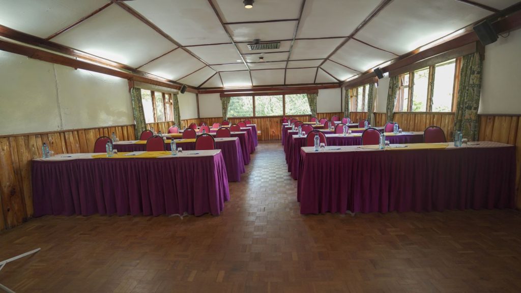 Naro Moru River Lodge Met Station Bandas