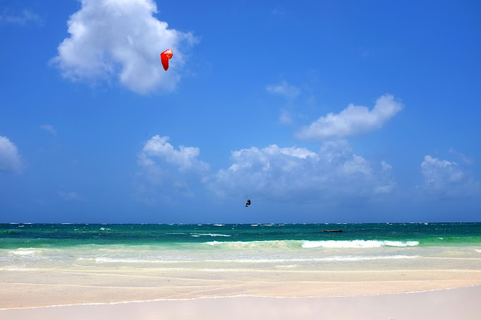 Salty’s KiteSurf Village, Beach Bar and Restaurant