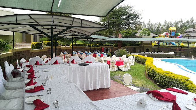 Giraffe Ark Game Lodge