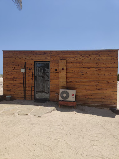 DOA & TAM MIRROR HOUSE