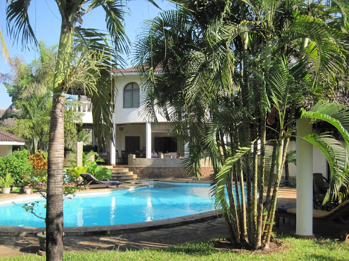 Coconut Grove – Diani Beach Villas