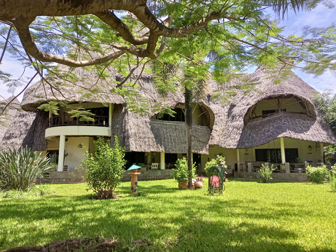 AMANI PARADISE LUXURY VILLAS