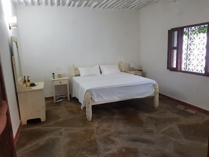 Coco’s Paradise Cottages & Apartments