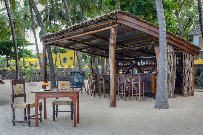 Coconut Beach Lodge