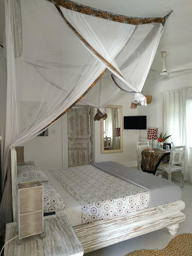 White Nyumba Bed & Breakfast