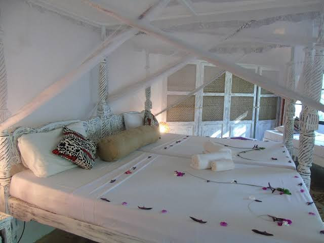 Aquarius Beach Resort