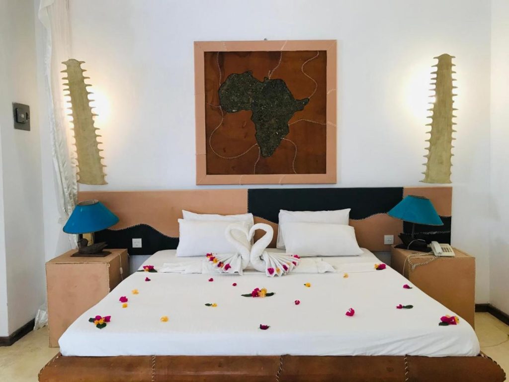 White Elephant Sea & Art Lodge