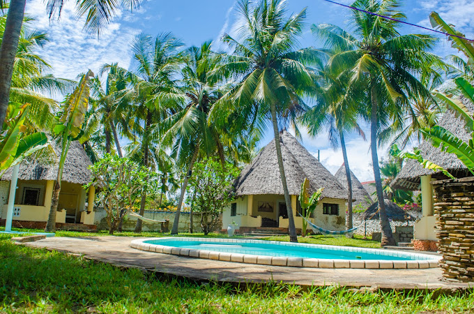 Coco’s Paradise Cottages & Apartments