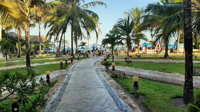 Salama Bling Beach Resort