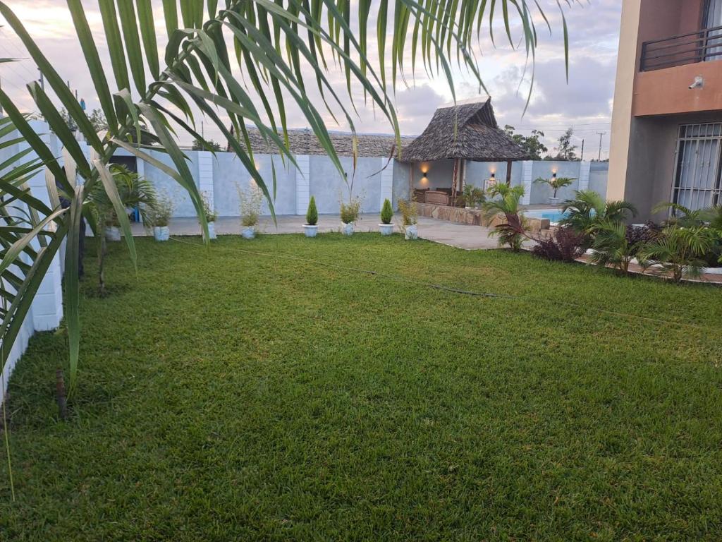 Shany’s Villa with private pool