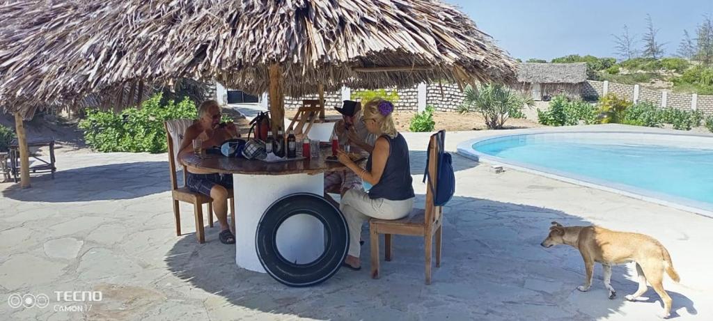 Mambrui Golden Beach Bar and Cottages