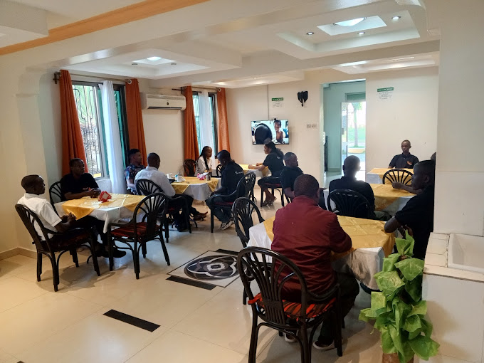 Coconut Breeze Hotel & Apartments