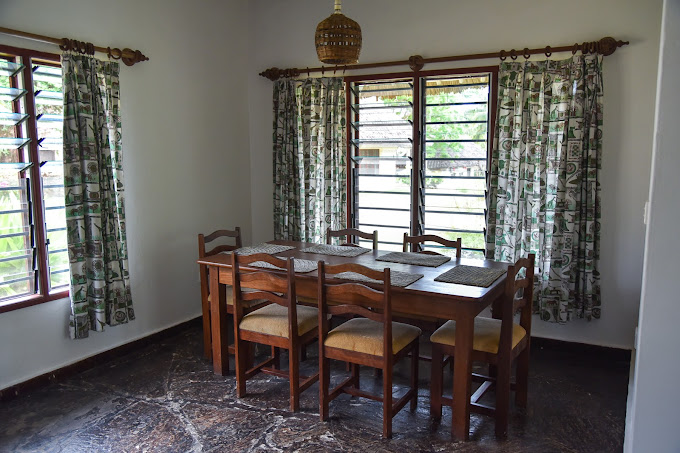 Simba Oryx Beach Cottages