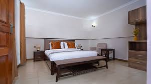 Nokras SilverOak, Embu