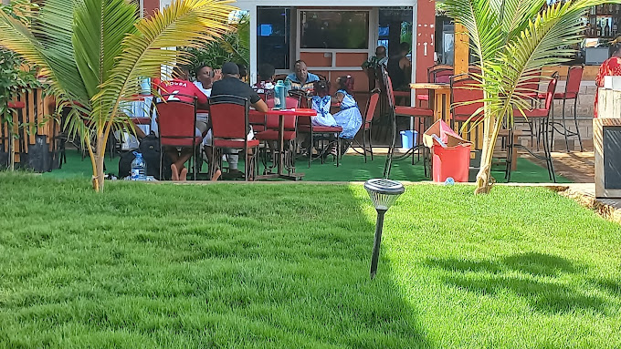 Le Mach – Hotel and Conference