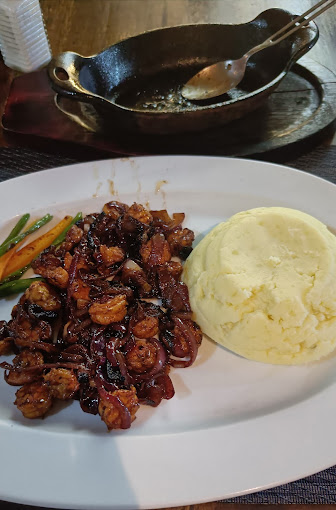 Sizzlers Steak House and Pub