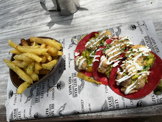 The salty squid beach bar & restaurant