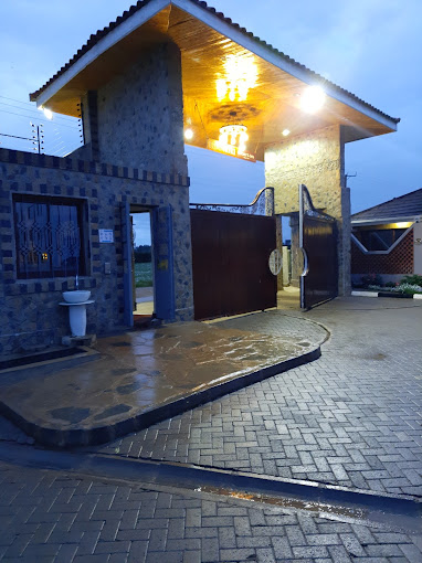 Esiankiki Resort & Spa