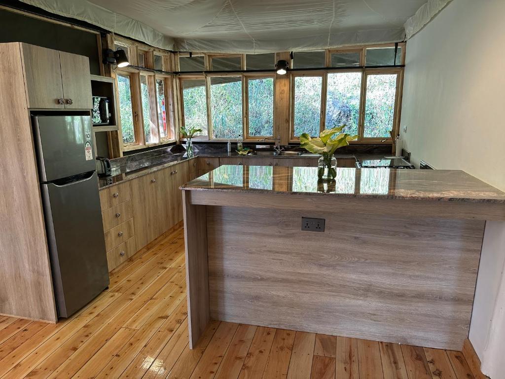 Olesamara Collection