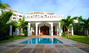 Lantana Galu Beach – Hotel in Diani