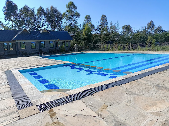 Mount Kenya Villas & Eco-camp