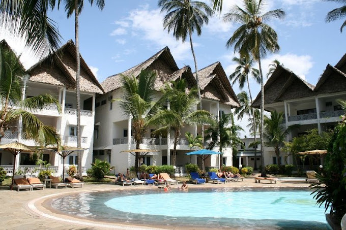 Royal Reserve Safari And Beach Club