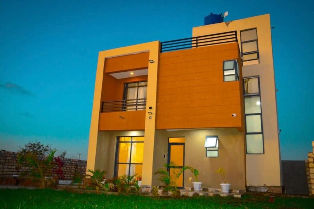 Shany’s Villa with private pool